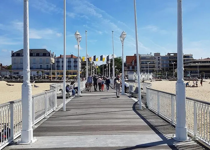 De Standing 4 Etoiles Pereire A Pied 100m Arcachon